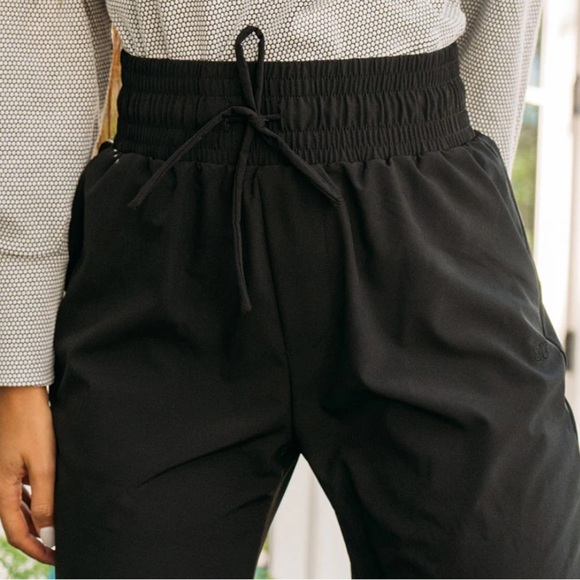 Albion Black Audrey Crop Wide-Leg Trouser XS - Picture 5 of 12